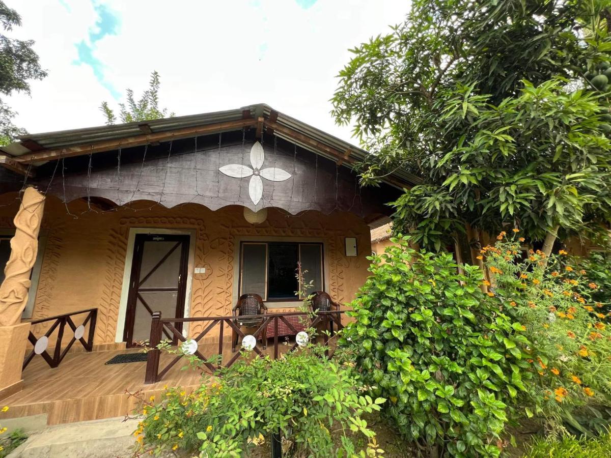 Bardia Wildlife Resort Bardiya Bagian luar foto