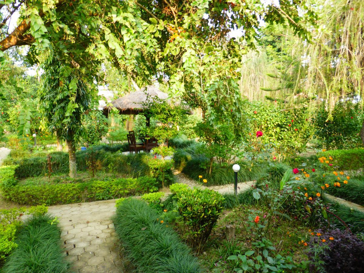 Bardia Wildlife Resort Bardiya Bagian luar foto